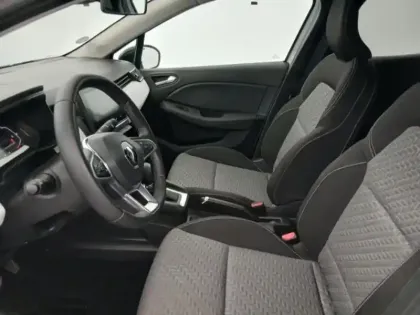 Photo 13 Renault Clio  1.6 E-Tech hybride 145ch Evolution