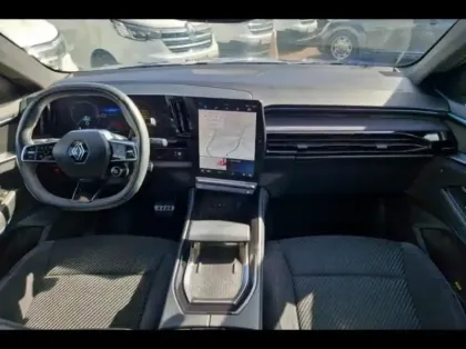 Photo 8 Renault Austral  1.2 E-Tech full hybrid 200ch Techno esprit Alpine