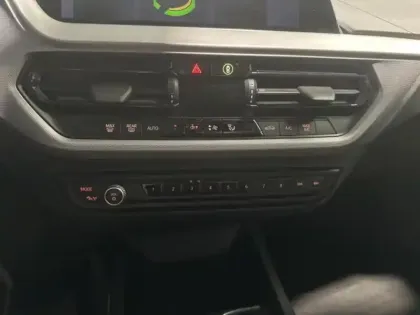 Photo 18 BMW Serie 1 Gén. III (F40) Ph2 Base 5