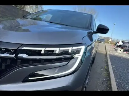 Photo 11 Renault Austral  1.2 E-Tech full hybrid 200ch Iconic- 24