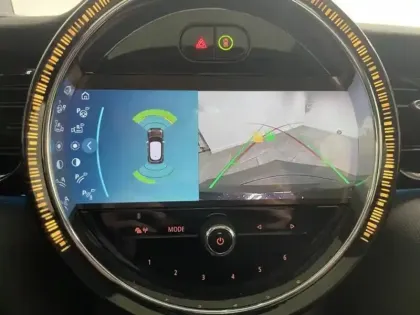 Photo 15 Mini Mini  5 Portes Cooper 136ch Edition Premium Plus BVA7