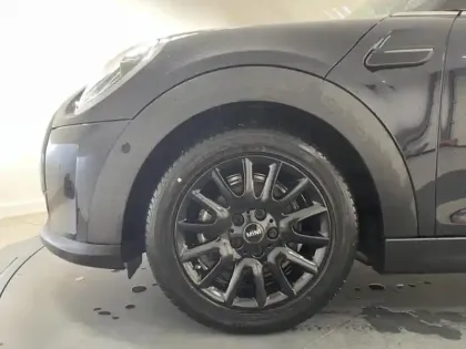 Photo 8 Mini Mini  5 Portes Cooper 136ch Edition Premium Plus BVA7