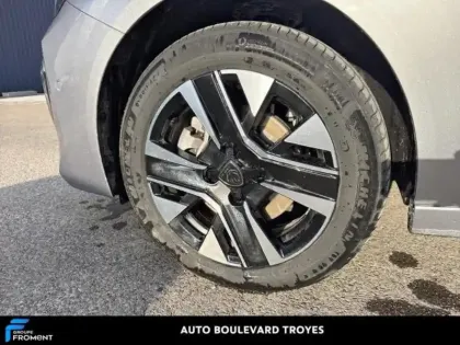 Photo 12 Peugeot 208  1.2 Hybrid 110ch Allure e-DCS6