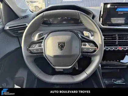 Photo 8 Peugeot 208  1.2 Hybrid 110ch Allure e-DCS6