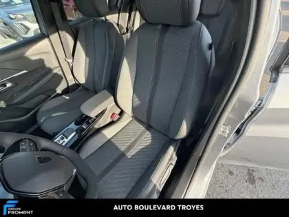 Photo 10 Peugeot 208  1.2 Hybrid 110ch Allure e-DCS6