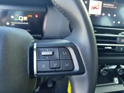 Photo 13 Citroën C4  Moteur électrique 136ch (100 kW) Shine Automatique