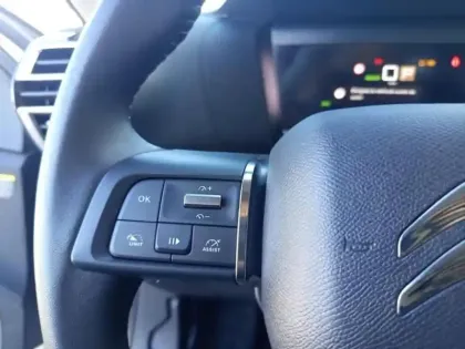 Photo 12 Citroën C4  Moteur électrique 136ch (100 kW) Shine Automatique