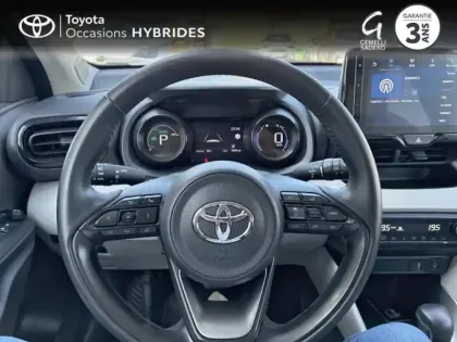 Photo 8 Toyota Yaris  116h Iconic 5p MY22