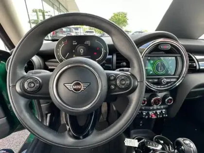 Photo 13 Mini Mini  Cooper 136ch  Edition Greenwich