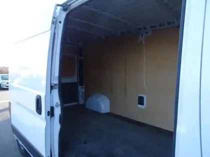 Photo 11 Peugeot Boxer  Fg 335 L3H2 2.2 BlueHDi S&S 140ch Asphalt