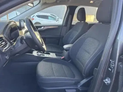 Photo 9 Ford Kuga  2.5 Duratec 190ch FHEV E85 Titanium BVA