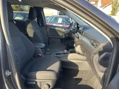 Photo 10 Ford Kuga  2.5 Duratec 190ch FHEV E85 Titanium BVA