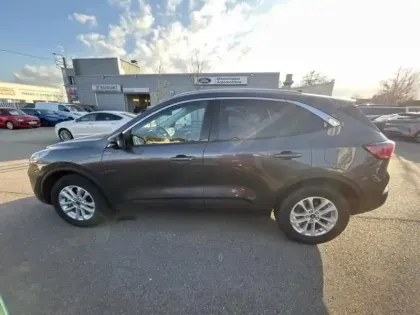 Photo 7 Ford Kuga  2.5 Duratec 190ch FHEV E85 Titanium BVA