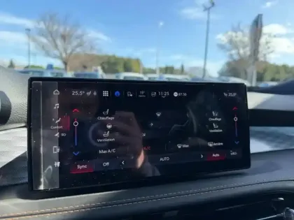 Photo 12 Alfa Romeo Tonale  1.5 Ibrida 175ch Veloce TCT