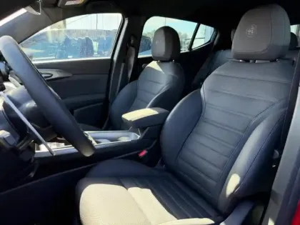 Photo 8 Alfa Romeo Tonale  1.5 Ibrida 175ch Veloce TCT