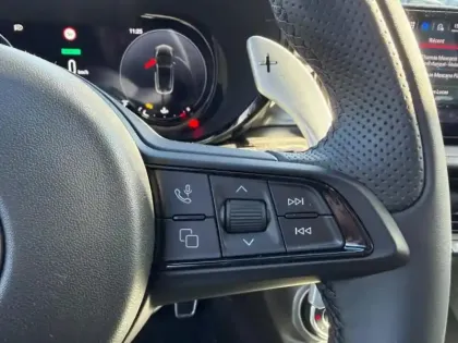 Photo 10 Alfa Romeo Tonale  1.5 Ibrida 175ch Veloce TCT