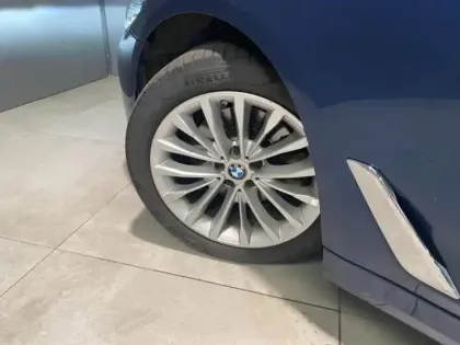 Photo 21 BMW Serie 5 Série 5 Touring 520dA 190ch Luxury Steptronic