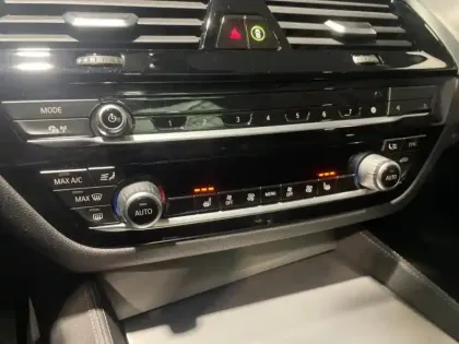 Photo 12 BMW Serie 5 Série 5 Touring 520dA 190ch Luxury Steptronic