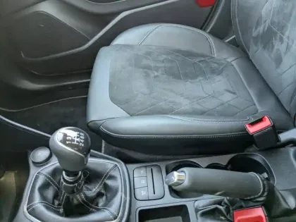 Photo 15 Ford Fiesta Gén. V Ph2 Titanium X 5