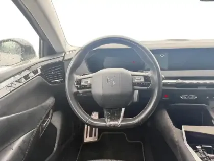 Photo 10 DS DS 4  E-TENSE 225ch Performance Line +