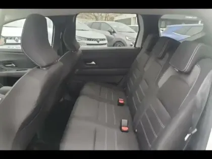 Photo 10 Dacia Jogger  1.0 TCe 110ch Confort 5 places