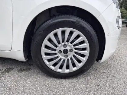 Photo 12 Fiat 500  e 118ch Pack Confort & Style & Tech MY23