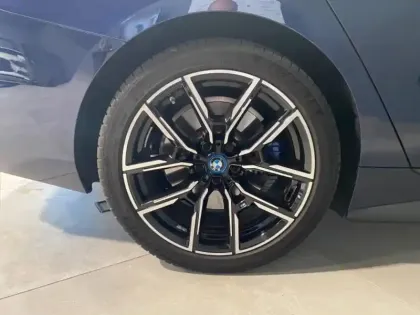 Photo 9 BMW I4  eDrive40 340ch M Sport