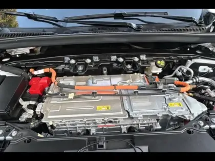 Photo 14 Renault Scenic  E-Tech Electric 220ch Techno option Iconic grande autonomie -25