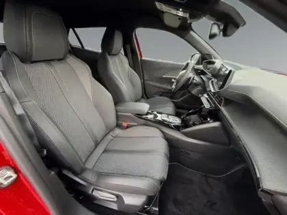 Photo 14 Peugeot 2008  1.2 Hybrid 145ch GT e-DCS6