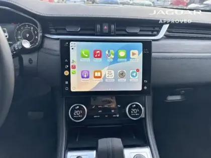 Photo 8 Jaguar F-Pace  P400e Plug-in-Hybrid R-Dynamic S BVA8 AWD