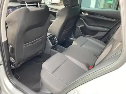 Photo 10 Skoda Octavia  Combi 1.5 TSI ACT Hybrid 116ch Selection DSG7