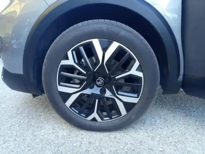 Photo 7 Citroën C4  1.2 Hybride 136ch S&S MAX Automatique