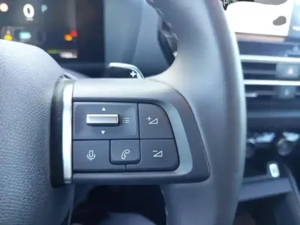 Photo 12 Citroën C4  1.2 Hybride 136ch S&S MAX Automatique