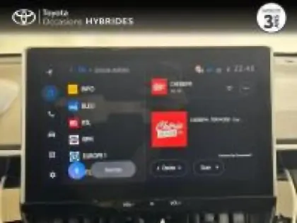 Photo 10 Toyota Corolla  CROSS 1.8 140ch Design MY24