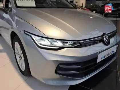 Photo 27 Volkswagen Golf  1.5 eTSI EVO2 116ch Life Plus DSG7