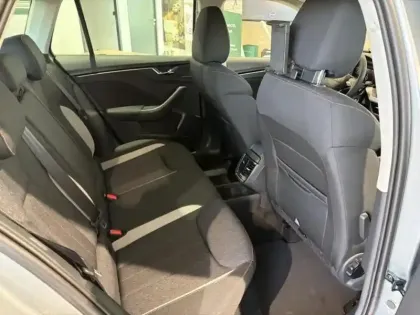 Photo 11 Skoda Kamiq  1.0 TSI Evo 2 116ch Clever Edition DSG7