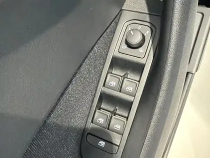 Photo 14 Skoda Kamiq  1.0 TSI Evo 2 116ch Clever Edition DSG7