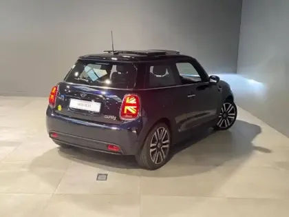 Photo 6 Mini Mini  Cooper SE 184ch Edition Camden BVA 5CV