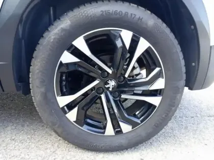 Photo 7 Peugeot 2008  1.2 PureTech 130ch S&S Allure EAT8