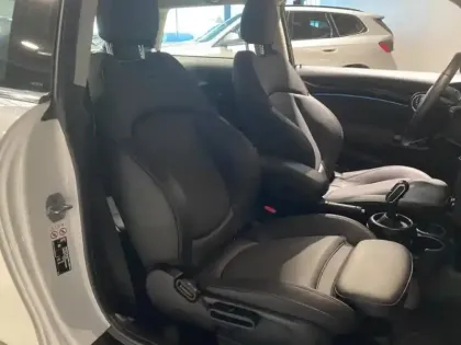 Photo 14 Mini Mini  Cooper 136ch  Edition Camden BVA7