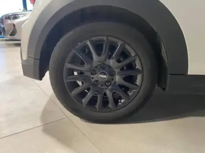 Photo 9 Mini Mini  Cooper 136ch  Edition Camden BVA7