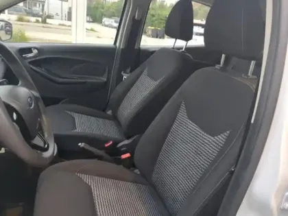 Photo 11 Ford Ka + 1.2 Ti-VCT 70ch S&S Essential