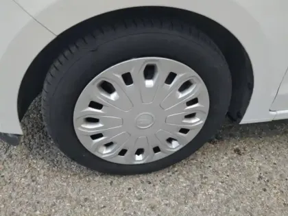 Photo 6 Ford Ka + 1.2 Ti-VCT 70ch S&S Essential