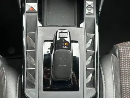 Photo 13 DS DS 3  Crossback E-Tense Performance Line 4cv