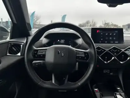Photo 9 DS DS 3  Crossback E-Tense Performance Line 4cv