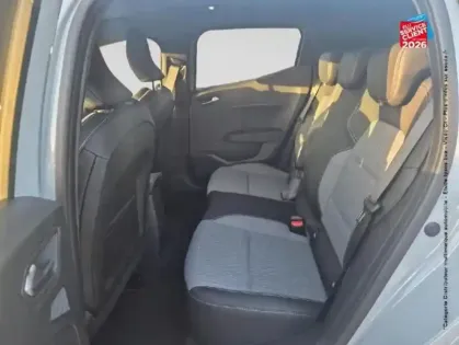 Photo 10 Renault Clio  1.6 E-Tech 145ch full hybrid Techno - 24 Camera GPS