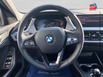 Photo 11 BMW Serie 1 Série 1 116iA 109ch Business Design DKG7