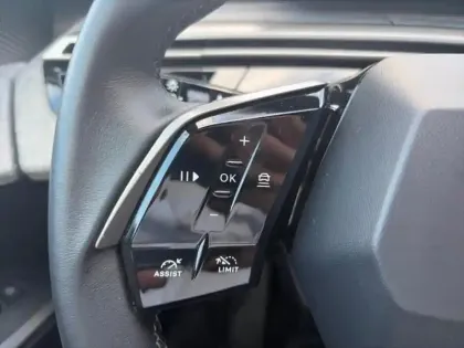 Photo 13 Peugeot 3008  Electrique 210ch Batterie 73 kWh Allure