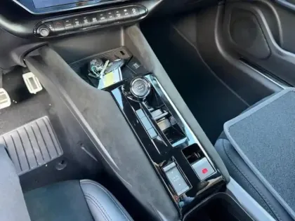 Photo 13 Alfa Romeo Junior  1.2 Ibrida 145ch Intensa e-DCT6