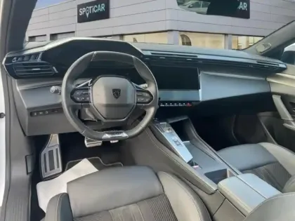 Photo 7 Peugeot 308  PHEV 225ch GT Pack e-EAT8